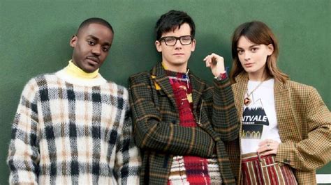 Ng I Sao B Phim Sex Education B Ekip Ch N P N T Ng C U Tho I