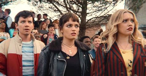 Xem phim Sex Education tôi ngỡ ngàng nhận ra mình suýt dạy con trai thành kẻ phản diện