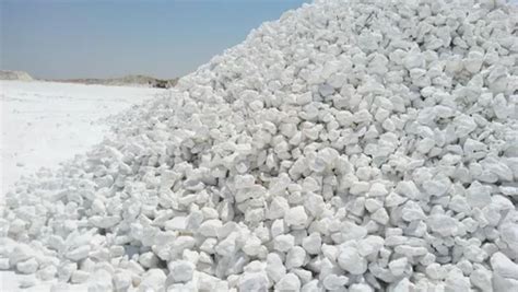 White Dolomite Lumps Grade Industrial Grade Packaging Size Kg