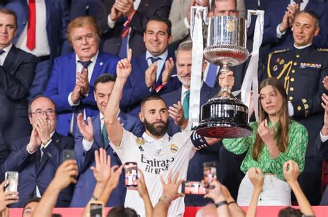 Real Madrid Juara Copa Del Rey Karim Benzema Samai Rekor Trofi Klub