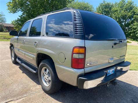 2003 Chevrolet Tahoe 5.3L V8~1 Owner-GARAGED