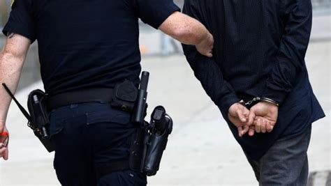 US Erzbischof ließ Altar nach Sex Skandal verbrennen Kurier