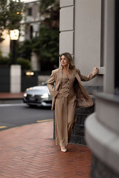 Womens Custom Made Oversized Suit – Beige – Dorset Suit Hire
