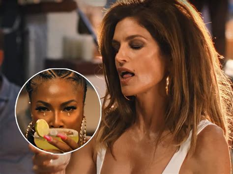 Cindy Crawford Recreates S Pepsi Ad For Nsfw Tiktok One Margarita Song