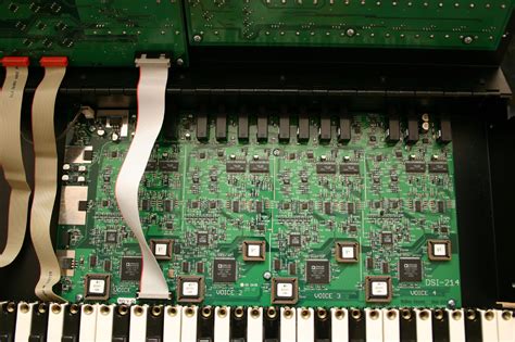 dave smith instruments evolver digital analog synthesizer