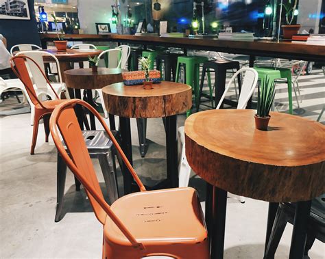 Buku Buku Kafe: That Instagrammable Book Cafe in Cavite - ruthdelacruz