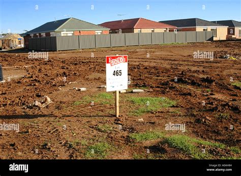 Empty Residential Block Land Hi Res Stock Photography And Images Alamy