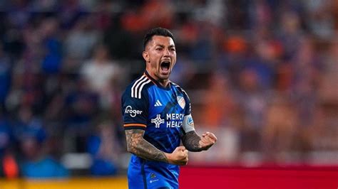 Luciano Acosta Fue Elegido Como Mvp De La Temporada En Mls