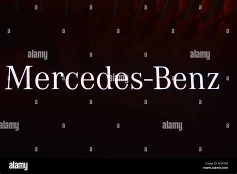 Signo De Mercedes Benz Fotografías E Imágenes De Alta Resolución Alamy