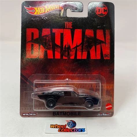 The Batman Batmobile Hot Wheels Retro Case N T