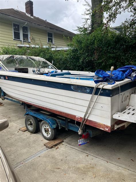 Penn Yan 20' Boat Located In Cleveland, OH - Has Trailer 1971 for sale