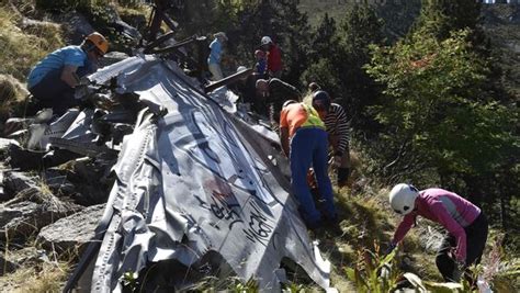 12 Killed In Plane Crash In Brazils Amazon Region ಅಮೆಜಾನ್ ಅರಣ್ಯದಲ್ಲಿ