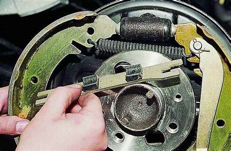 Замена задних тормозных колодок на ваз 2114 пошагово с фото