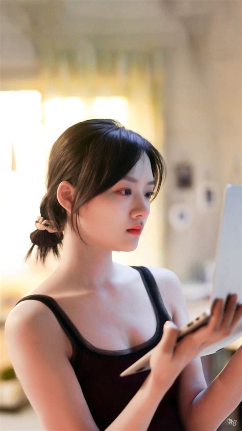 Ghim của cu li trên hot