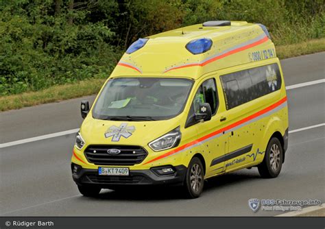 Einsatzfahrzeug Krankentransport Roske KTW B KT 7409 BOS