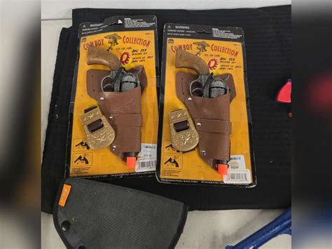 New Gonher Toy Cap Pistols And Others Northern Kentucky Auction Llc