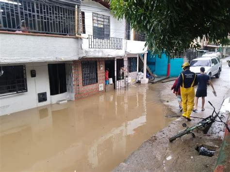 Lluvias En Bello Inundaciones En Cinco Sectores Caída De árboles Y Colapso De Viviendas