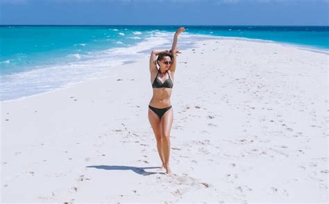 P Gina Im Genes De Culo Bikini Descarga Gratuita En Freepik