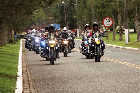 Em Alus O Ao Anivers Rio Bope Promove O Passeio Motocicl Stico E