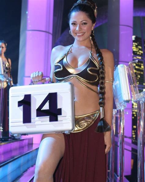 7 Hot Sexy Pilar Lastra Bikini Pics