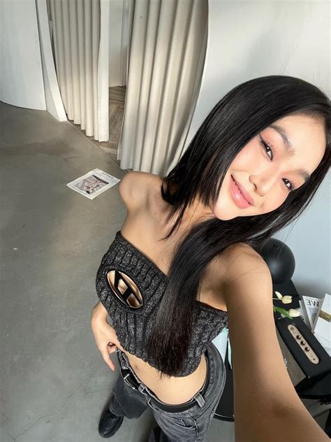 Ti U Tam Hot Nh T Hi N T I Khoe M T M C L M Netizen Ch