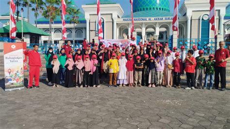 Insan Mandiri Bahagia Bersama 100 Anak Yatim Dan Dhuafa