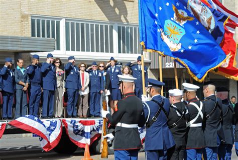 Dyess Airmen March In Abilene Veterans Day Parade Dyess Air Force Base News