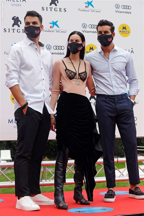 ᐅ insanelyvain Nude OnlyFans Leaks XWorldZ