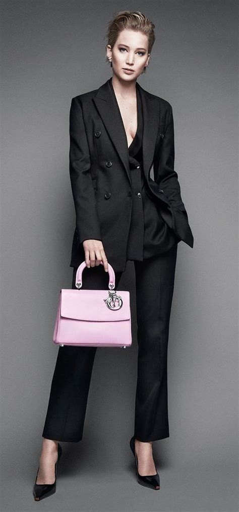Женские костюмы диор - фото 2024 года