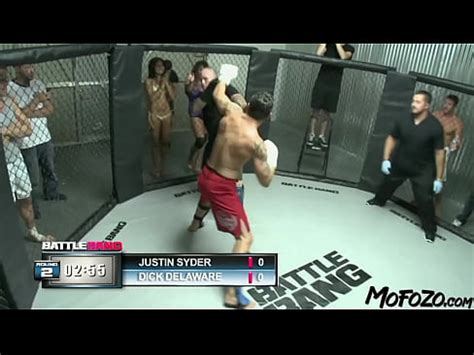 Mofozo Une Mannequin Brune Re Oit Un Soin Du Visage Apr S Le Combat Xvideos