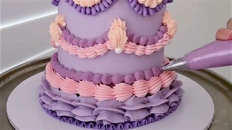 Viral Cake Decorating On TikTok