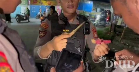 Amankan Belasan Remaja Polisi Temukan Sebilah Badik Daily News Indonesia