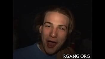 Pollitos Y Machos En Alegr A Grupal Xvideos