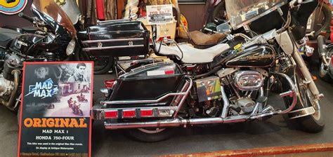 VIC Naked Racer Antique Motorcycles Cafe Restaurant Bar Live Music Museum Netrider