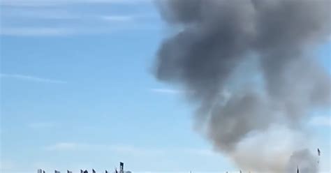 Chocan dos aviones durante espectáculo aéreo en Texas Metro Puerto Rico