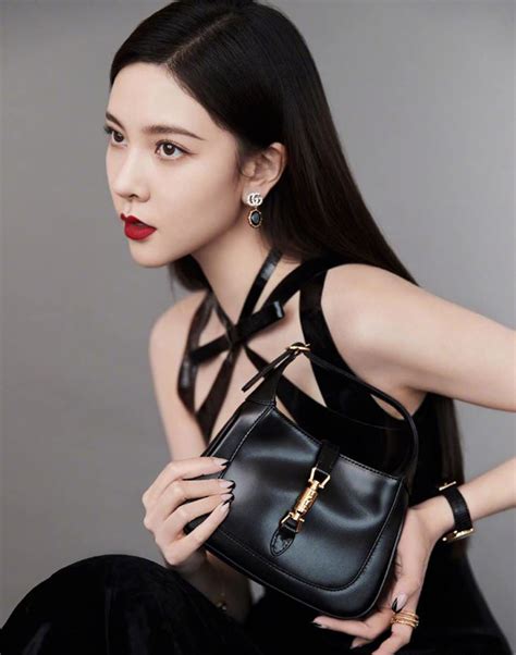 Sự kiện khủng nhất Cbiz tối nay Dàn sao hot hội tụ Giang Thần Hồ Nhất Thiên vừa xuất