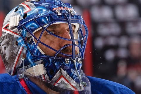 For Many Goalies Masks Are An Artful Identity The New York Times