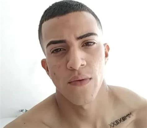 Masturbating With Hot Guy From Another Country Scrolller