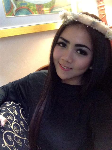 Koleksi Foto Hot Dan Seksi Angelina Pinky Aka Rully Angelina MALAYA PICT