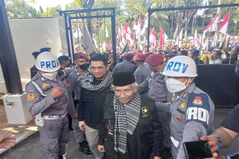 Penampilan Amien Rais Dan Menantunya Kece Habis Saat Ke Kpu