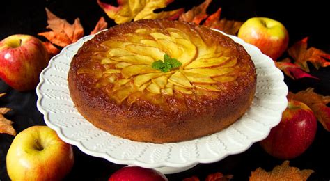 What Is the Amount of Carbs Contained in an Apple? | New Health Guide