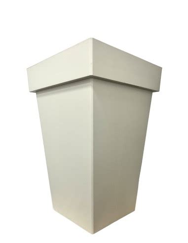 Vaso Quadrato Alto In Plastica Riciclabile Beige Scuro Cm