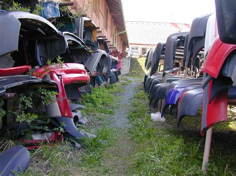 DIPA - Autovrakoviště, autoservis Ford, ekologická likvidace autovraků