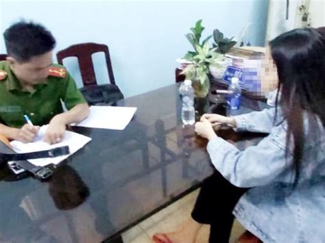 Chong danh vo bat xem clip sex Bạo hành tra tấn vợ ở Vĩnh Phúc