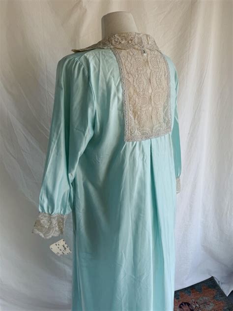 S Iris Lingerie By Bert Yelin Powder Blue Fla Gem