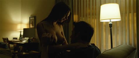 Emily Ratajkowski Nude Gone Girl 2014 HD 1080p TheSexTube