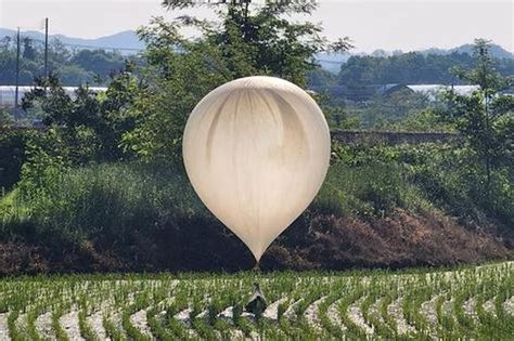 Triều Tiên thả tấn rác thải Hàn Quốc có động thái gay gắt Báo Giao Thông