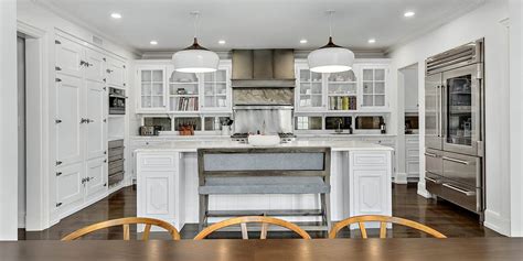 luxury kitchen with white pendant lights - Modern Design