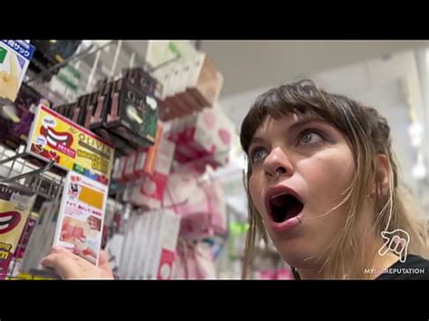 Explorando Las Locas Sex Shops De Tokio Prueba De Juguetes XVIDEOS