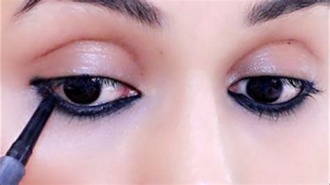 How To Use Kajal As Eyeliner